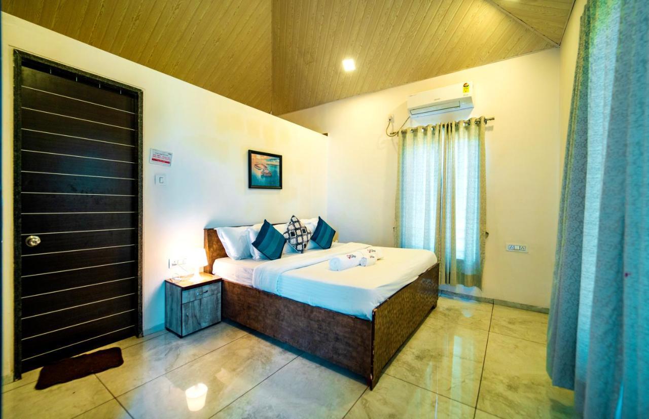 Spicy Mango Villa Insam - Hill View Villa In Karjat Kültér fotó